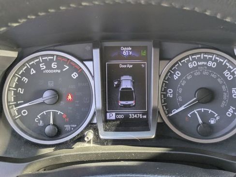 Used 2022 Toyota Tacoma Limited image 20