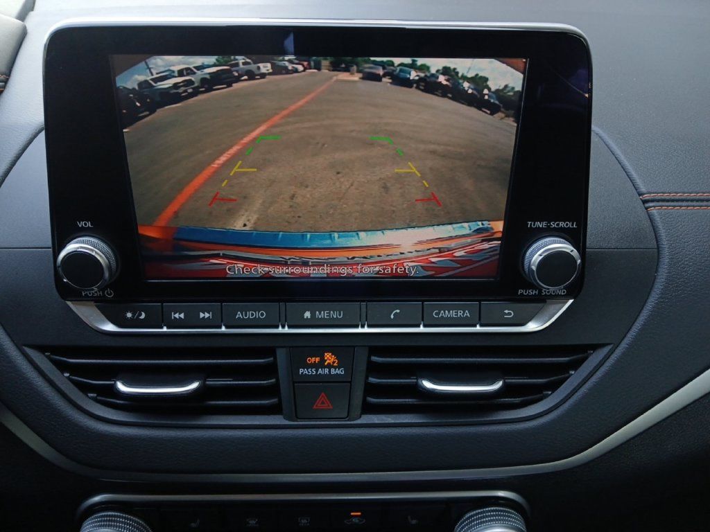 Used 2022 Nissan Altima 2.0 SR FWD image 9