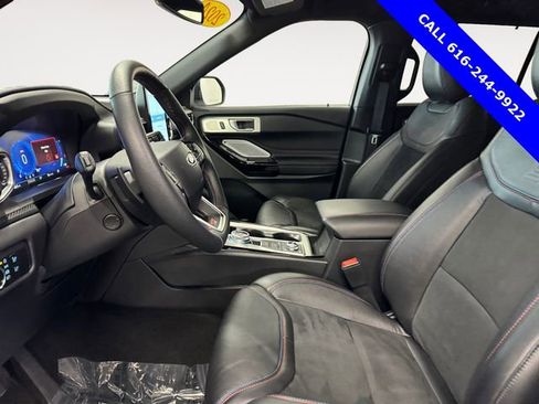 Used 2024 Ford Explorer ST w/ Equipment Group 401A image 9