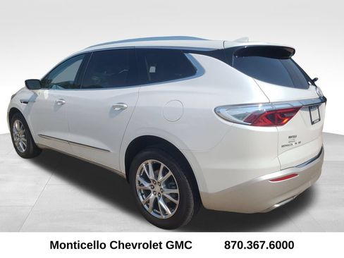 Used 2022 Buick Enclave Premium w/ Surround and Sites Package FWD image 5