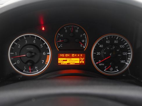 Used 2014 Nissan Titan SV w/ SV Premium Utility Package image 26