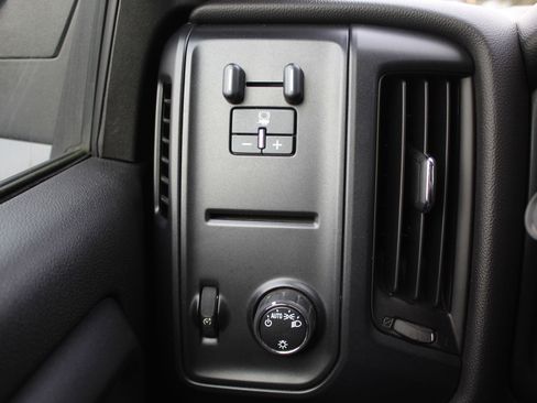 Used 2016 GMC Sierra 1500 SLE image 29