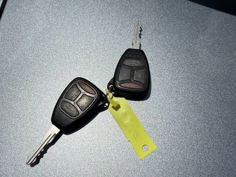Used 2006 Chrysler 300 Touring w/ Protection Group RWD image 5