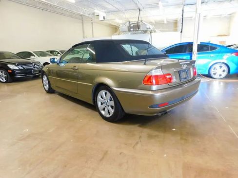 Used 2006 BMW 325Ci 325Ci Convertible 2D image 4