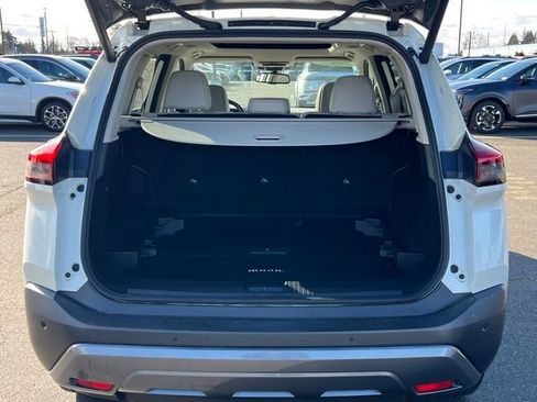 Used 2023 Nissan Rogue SL AWD/4WD image 8