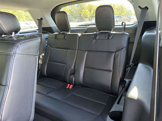 Used 2023 Ford Explorer XLT w/ Equipment Group 202A AWD/4WD image 11