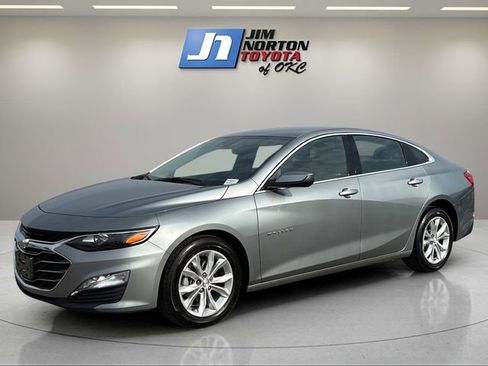 Used 2025 Chevrolet Malibu LT FWD image 1