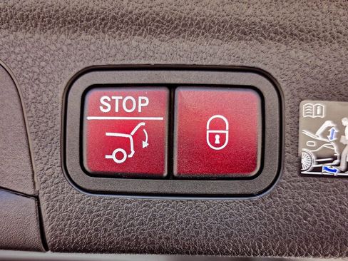 New 2026 Mercedes-Benz GLE 450 4MATIC image 37