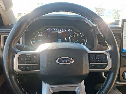 Used 2024 Ford Expedition Limited image 21