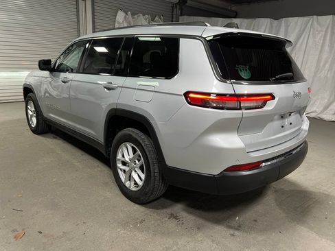 Used 2024 Jeep Grand Cherokee L Laredo RWD image 6