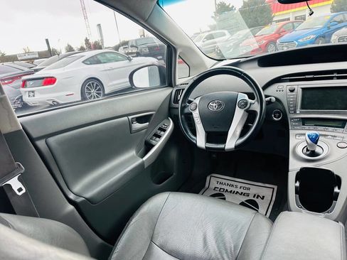 Used 2010 Toyota Prius Five image 14