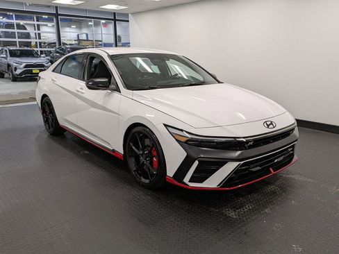 Used 2025 Hyundai Elantra N FWD image 3