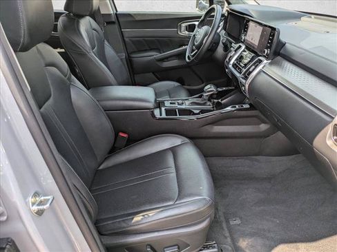 Used 2022 Kia Sorento SX FWD image 21