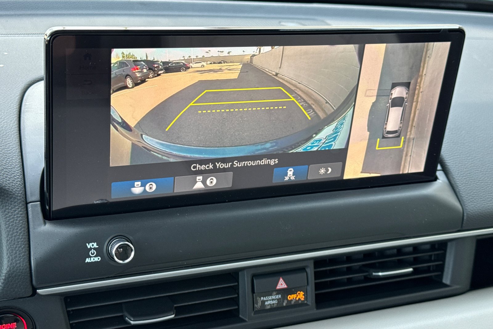 New 2026 Honda Pilot Touring image 23