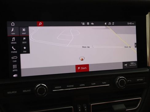 Used 2021 Porsche Macan S image 9