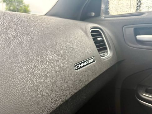 Used 2023 Dodge Charger SXT RWD image 17