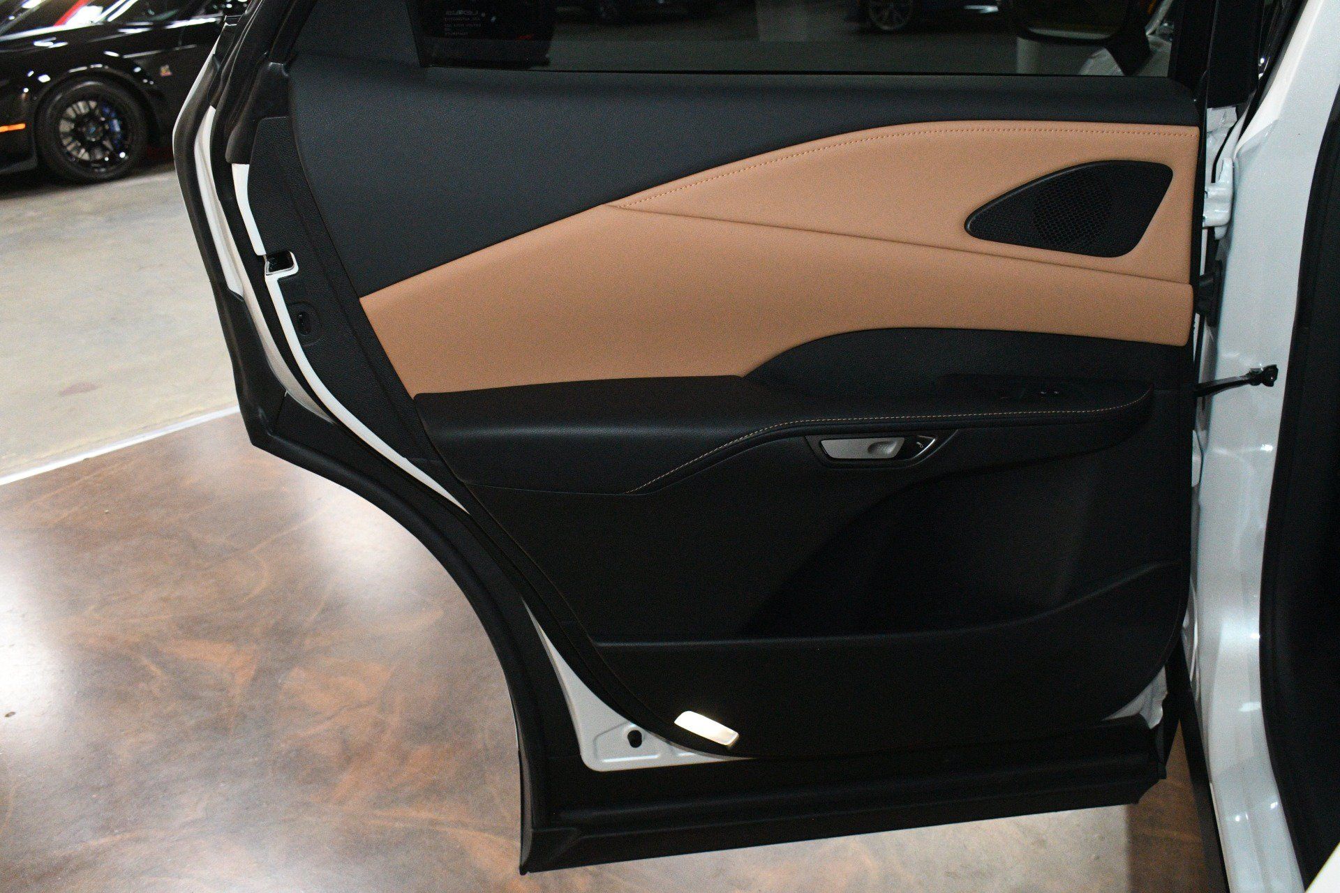 Used 2025 Lexus RX 350 Premium w/ Convenience Package FWD image 43