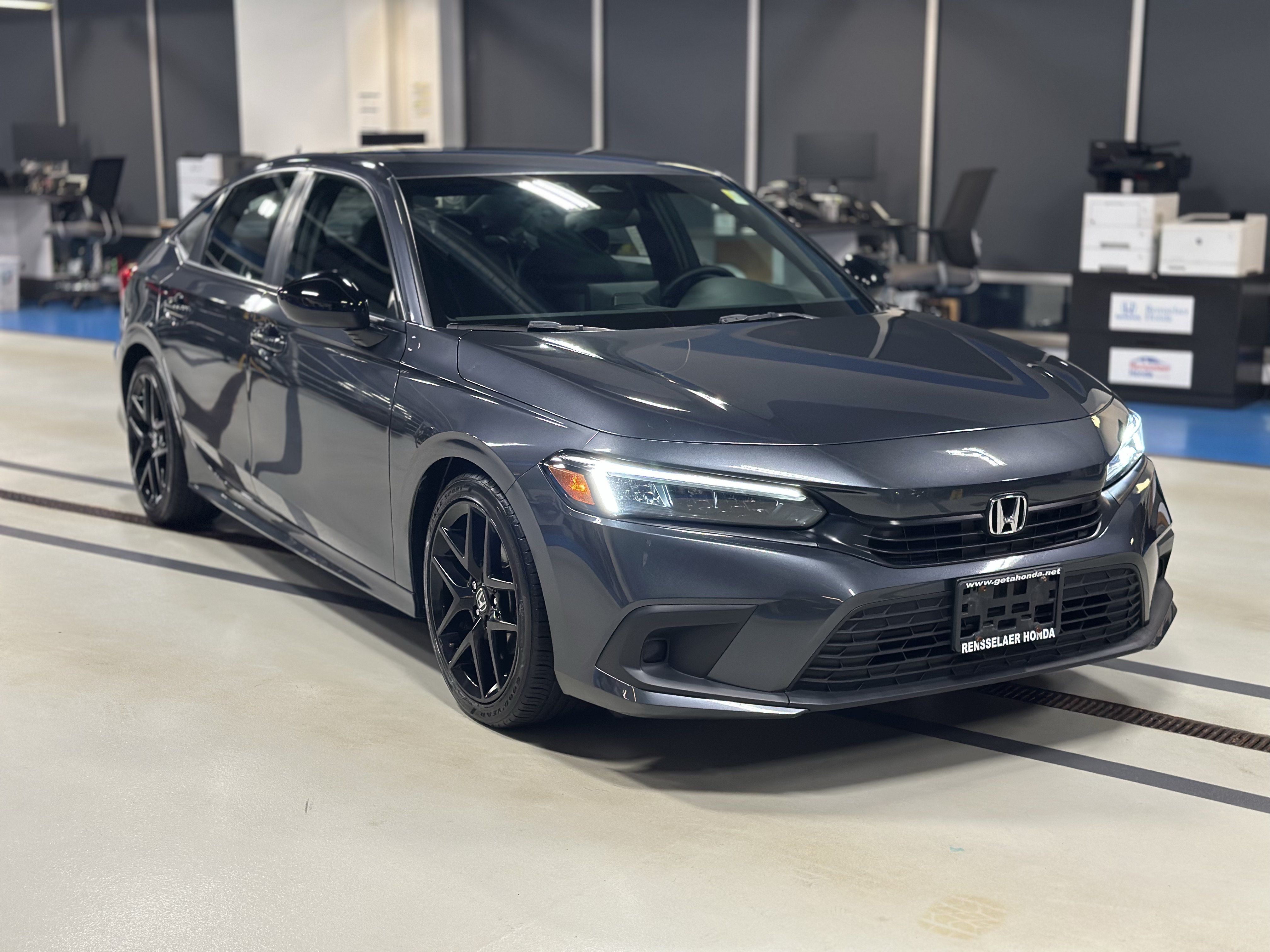 Used 2024 Honda Civic Sport image 4