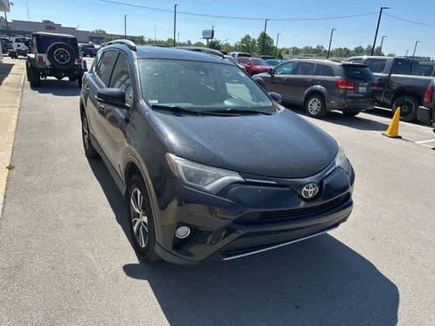 Used 2017 Toyota RAV4 XLE w/ Plus Special Value Package AWD/4WD image 25