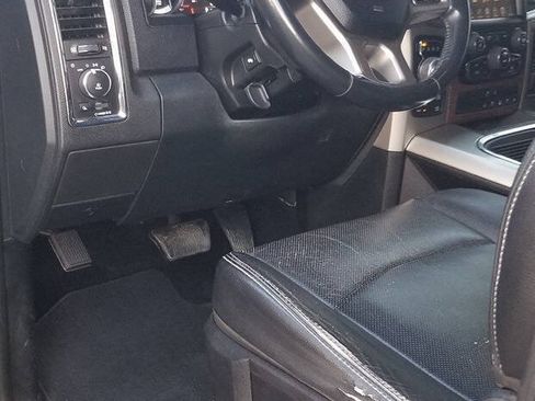 Used 2015 RAM 1500 Laramie w/ Convenience Group AWD/4WD image 3