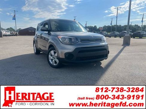 Used 2017 Kia Soul w/ Convenience Package FWD image 1
