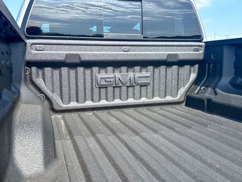 Certified 2026 GMC Canyon Elevation w/ Convenience Package AWD/4WD image 15