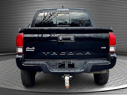 Used 2023 Toyota Tacoma 4x4 Double Cab image 5