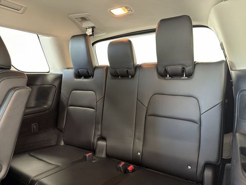 Certified 2025 Nissan Pathfinder SL w/ SL Premium Package FWD image 17