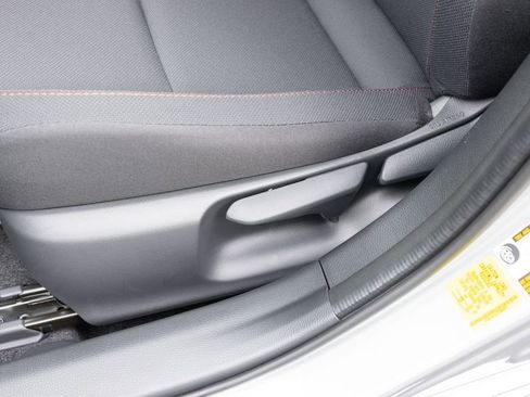 Used 2026 Toyota Prius Plug-In Hybrid image 12