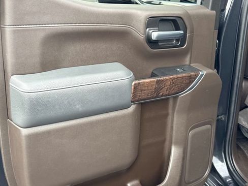 Used 2020 GMC Sierra 1500 Denali w/ Denali Ultimate Package AWD/4WD image 11