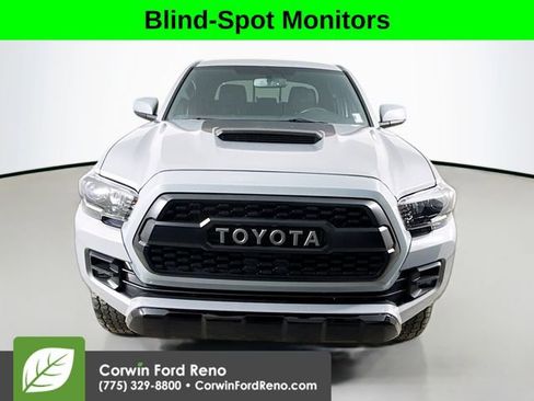 Used 2017 Toyota Tacoma TRD Pro AWD/4WD image 2