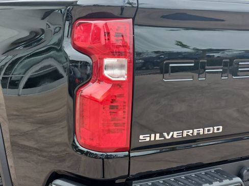 New 2026 Chevrolet Silverado 2500 Custom w/ Custom Value Package AWD/4WD image 40