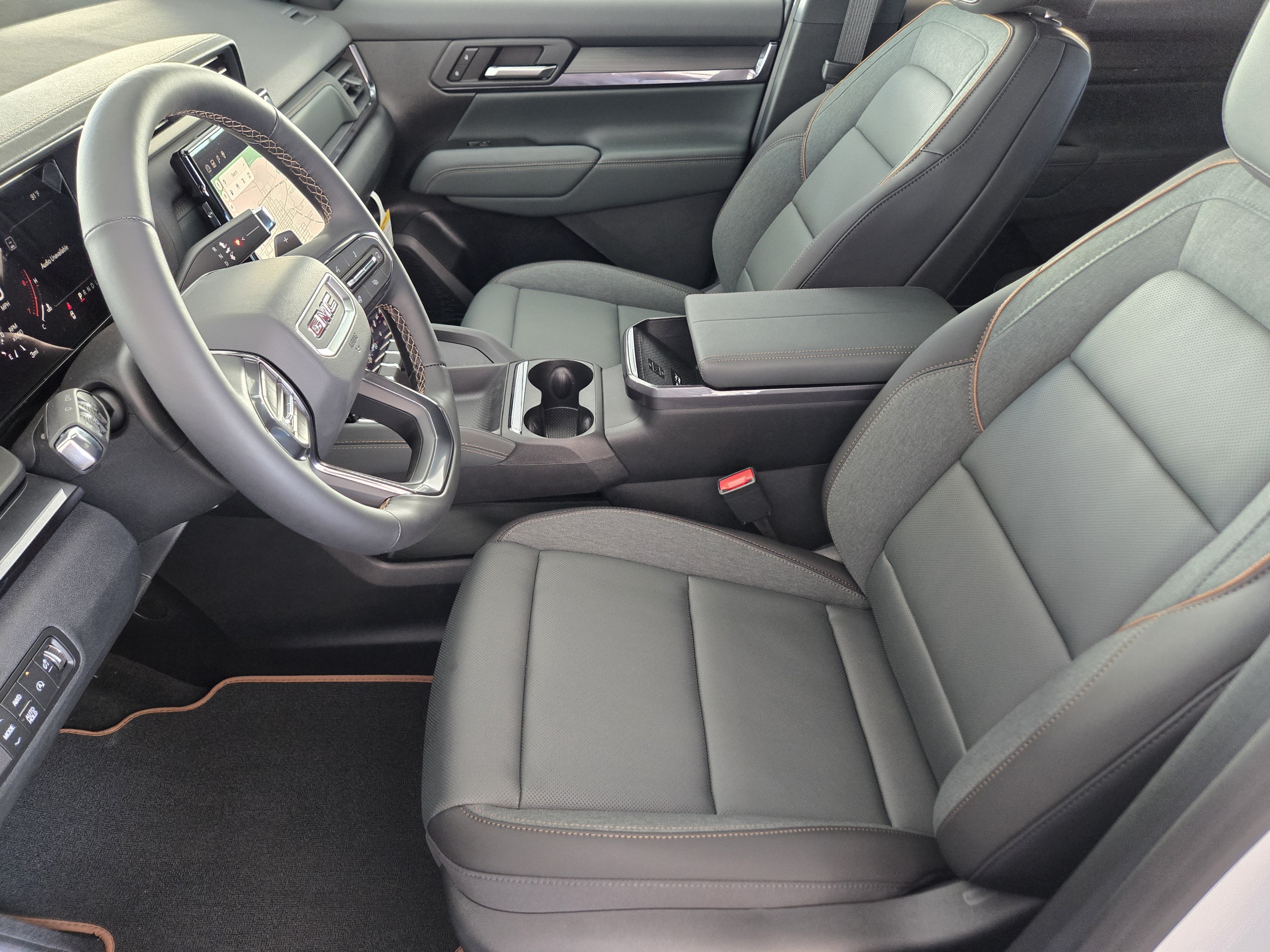 New 2027 GMC Terrain AT4 w/ Convenience Package III AWD/4WD image 10