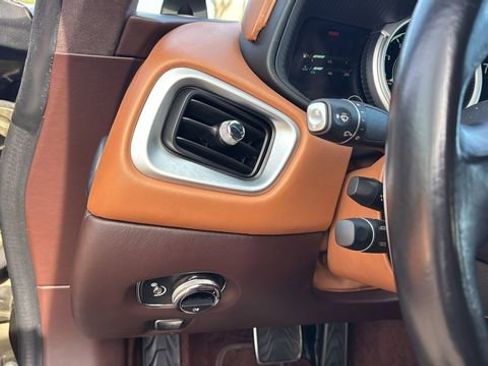 Used 2017 Aston Martin DB11 V12 image 19