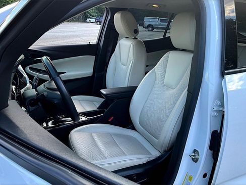 Certified 2022 Buick Encore GX Essence w/ Advanced Technology Package image 19