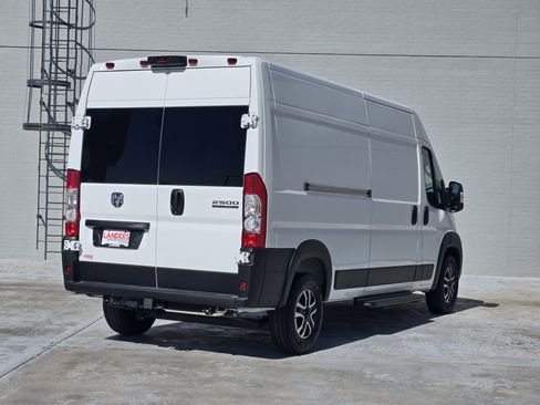 New 2026 RAM ProMaster 2500 w/ Premium Convenience Group image 4