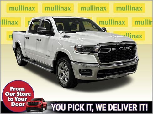 Used 2025 RAM 1500 Big Horn image 2