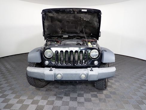 Used 2014 Jeep Wrangler Unlimited Rubicon w/ Dual Top Group AWD/4WD image 37