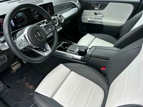 Certified 2023 Mercedes-Benz GLB 250 4MATIC image 11