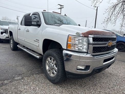 Used 2012 Chevrolet Silverado 3500 LTZ w/ LTZ Plus Package image 2