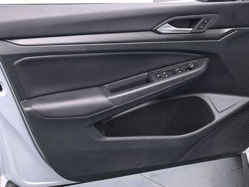 Used 2022 Volkswagen GTI SE w/ SE Leather Package FWD image 9