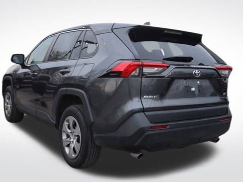 Used 2023 Toyota RAV4 LE image 9