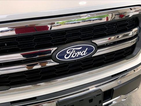 Certified 2024 Ford F150 Lariat w/ FX4 Off-Road Package AWD/4WD image 30
