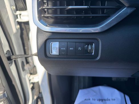 Used 2025 GMC Acadia Elevation image 27