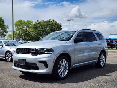 Used 2024 Dodge Durango GT AWD/4WD image 3