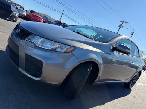 Used 2010 Kia Forte Koup EX FWD image 43