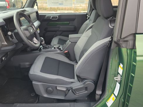 New 2025 Ford Bronco Base image 23