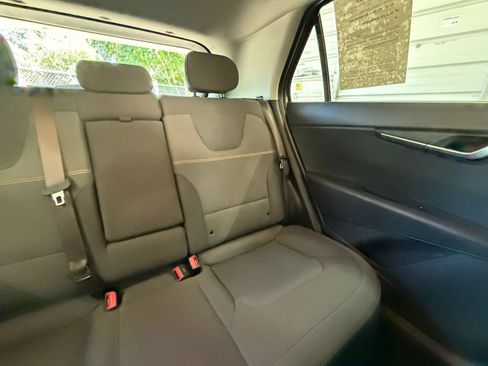 Used 2026 Kia Niro LX FWD image 34