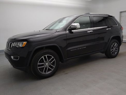 Used 2018 Jeep Grand Cherokee Limited image 2