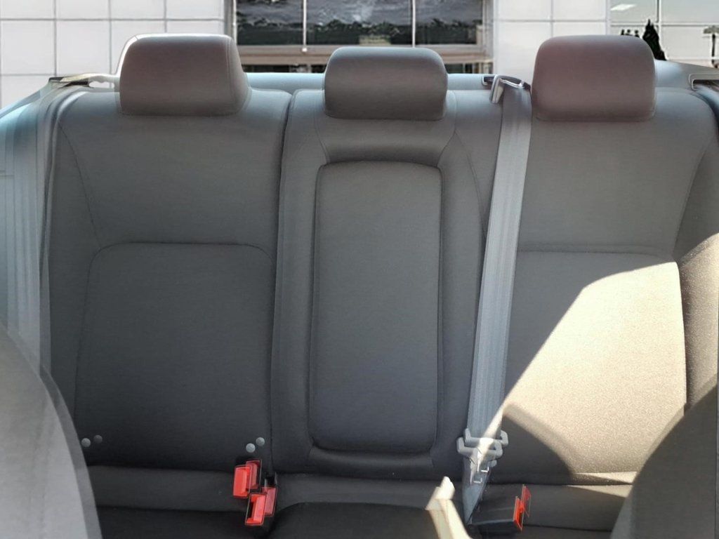 Used 2022 Honda Civic EX image 17